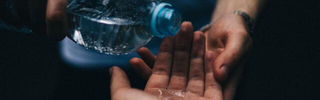 Self-powering shaking capsule shows the future of safe drinking water in the palm of our hands