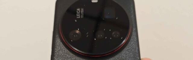 Xiaomi 15 Ultra leaks in hands-on image, massive camera bump and all
