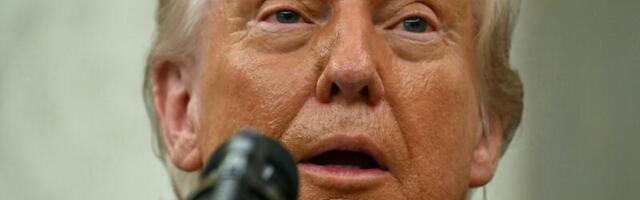 Are Democrats fumbling a golden opportunity?