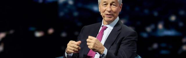 Jamie Dimon says he called Warren Buffett after poaching his protégé