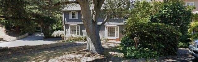 Single family residence in Oakland sells for $2.2 million