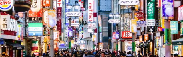 Traveling to Japan? Here Are 8 Useful Apps for Getting Around