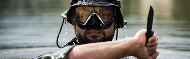 Which Knives Do The US Navy SEALs Commonly Use?