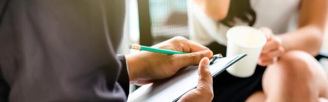 5 executives share their go-to interview question