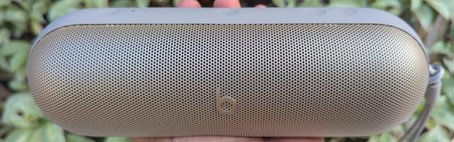 Beats Pill Wireless Bluetooth Speaker Review: The right dose of style and substance Beats Pill Wireless Bluetooth Speaker Review: The right dose of style and substance