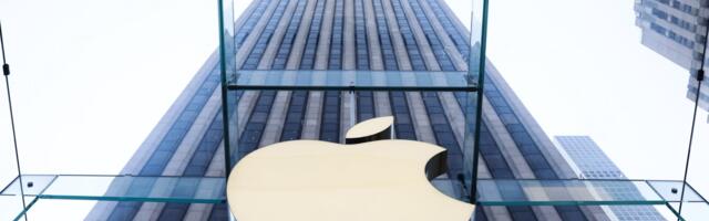 Apple announces plans to create 20,000 US jobs in pitch to Trump