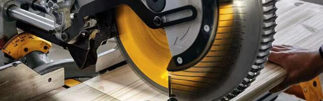 Do DeWalt Miter Saws Come With A Laser Guide?