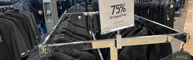Fed inflation gauge tumbles as prices continue to drop