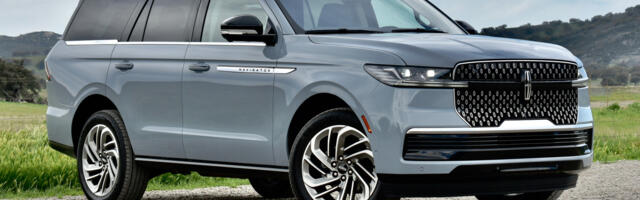 2025 Lincoln Navigator First Drive: New Gadgets Can't Hide An Old Truth