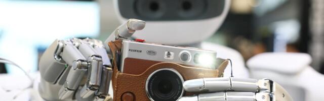 Hipster robots and cuddly AI take over Las Vegas