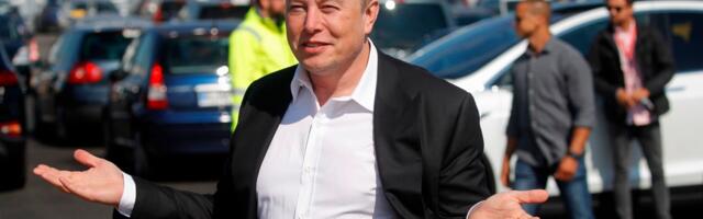 Everyone Thinks Elon Musk is Going to Build a SpaceX Mobile Network