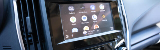 Android Auto users are running into a pesky scrolling bug in certain apps