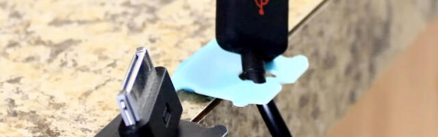 Don't Throw Out Plastic Bread Tags – Use Them As Cable Ties Instead