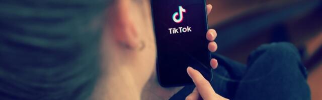 TikTok Now Warns Minors to Stop Scrolling After an Hour