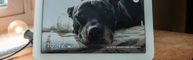 Your digital picture frame won’t lose Google Photos sync after all, at least if it’s an Aura