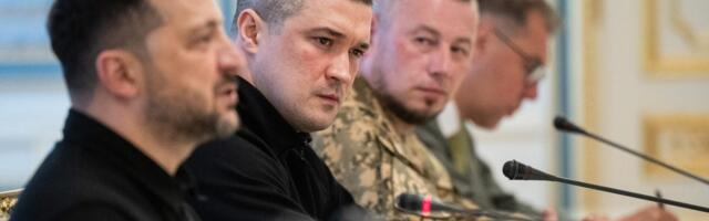 Ukraine is ousting its pro-tech defense minister after just 6 months. Troops fear it's a monumental victory for Russia.
