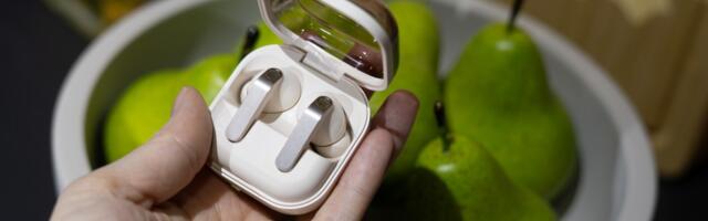 Samsung’s still chasing the AirPods with its new Galaxy Buds 4 and Buds 4 Pro