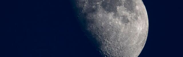 How the moon may become our cosmic junkyard