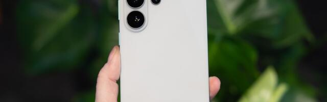 I’m super impressed with the Galaxy S26 Ultra’s new Privacy Display