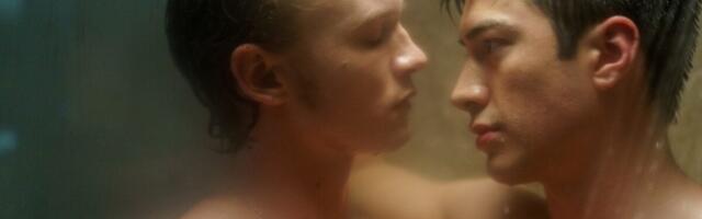 Your Beloved Hockey Homosexuals Are Dipping Their Toes Into Romantasy