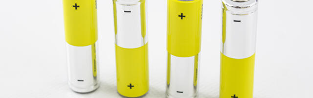 Why Do Batteries Have A Positive And Negative Side? (And Do They Always Have To Be Facing Opposite?)