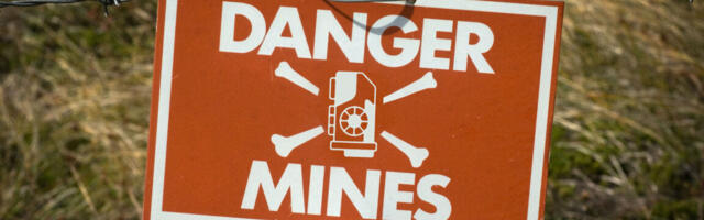 We asked four AI coding agents to rebuild Minesweeper—the results were explosive