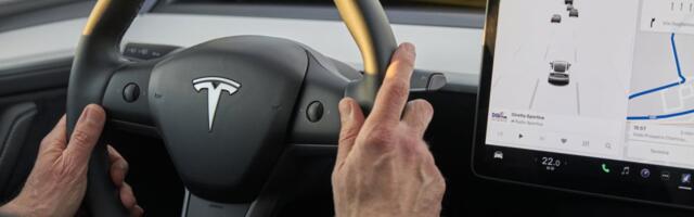 Tesla recalls 219,000 cars over rearview camera bug