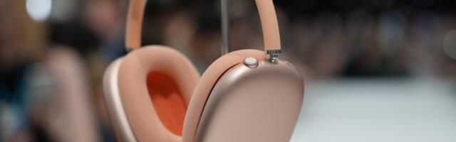 Apple re-releases AirPods Max lossless audio update after initial delay