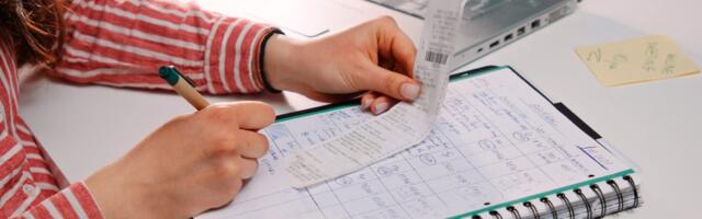 I have 5 kids, so unexpected costs always come up. To stay on budget, we don't spend any money for a week.