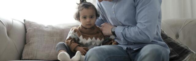 Psychology explains the most important thing a parent can give a child isn’t stability or education or opportunity — it’s the experience of being genuinely delighted in, the specific and irreplaceable feeling of being someone’s favorite thing in the room, and children who had that carry it as a foundation and children who didn’t spend their whole lives building one