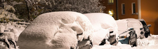 5 tips to keep your EV safe during cold weather