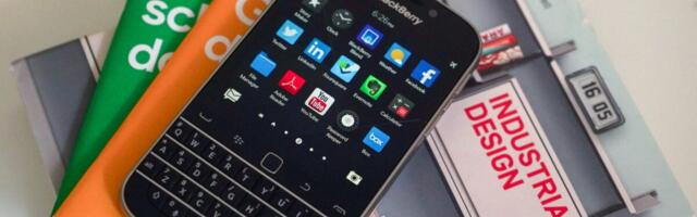This $320 Kit Brings the BlackBerry Classic Back From the Dead