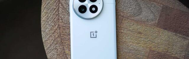 OnePlus 13 Gets Fresh Update With Camera Improvements, AI Translate