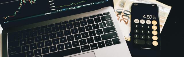 Forex Meets Crypto: How Traders Exploit 24/7 Markets and Macro News