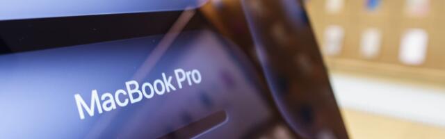Apple is finally working on a touchscreen MacBook Pro