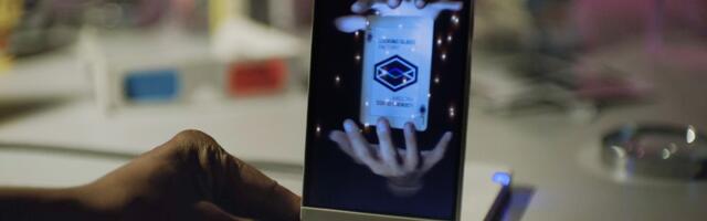 Looking Glass unveils Looking Glass Go portable holographic display