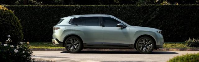 BMW Debuts iX5 LWB EV With 620-Mile Range And Theater Screen