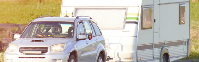 Braked Vs. Unbraked Towing: What's The Difference And Which Is Safer?