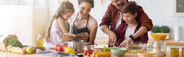 10 lower-middle-class behaviors that look ordinary but actually build more security than high incomes