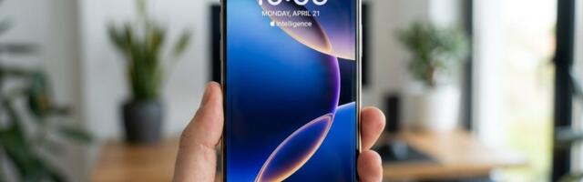 The rumored 20th anniversary iPhone design will be applied to both Pro models