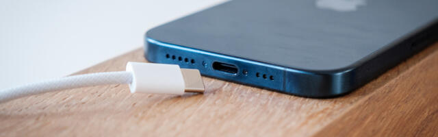 The EU won’t stop anyone from making a portless phone