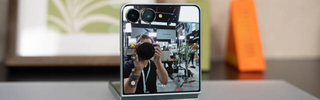 Apple accidentally helps promote Samsung’s new foldable (Update: Apple vindicated)