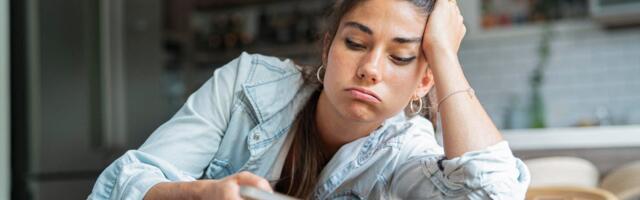 When Your Phone Pings, It Hijacks Your Brain for 7 Seconds, Study Finds