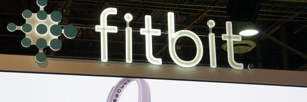 Fitbit Intros Improved Heart Rate Tracking, Better GPS, and YouTube Music