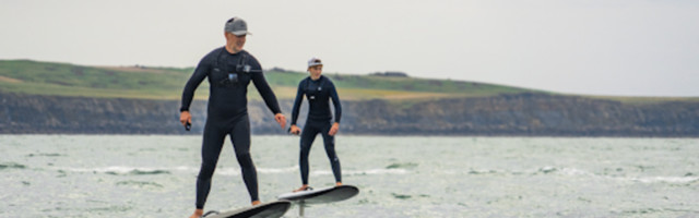 Fliteboard: this electric hydrofoil surfboard helps British father-son duo create world record