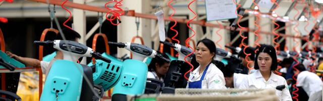 An AI safety pioneer says it could leave 99% of workers unemployed by 2030 — even coders and prompt engineers