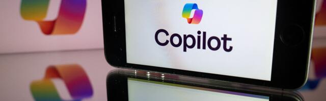 Microsoft adds Anthropic AI models to its Copilot workplace tools