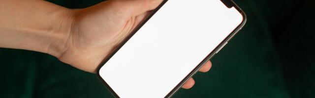 Ditch the cloud with this compact 1TB USB-C and USB-A flash drive, now $45 off