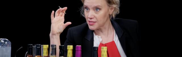 Kate McKinnon details angler fish mating rituals while surviving Hot Ones