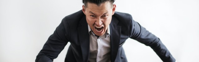 How to Handle Negative Comments